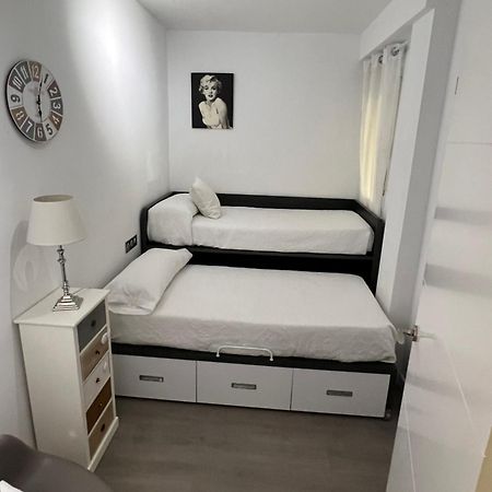 Nuevo!! Apartamento Lujo&Confort. Parking Sevilha Exterior foto