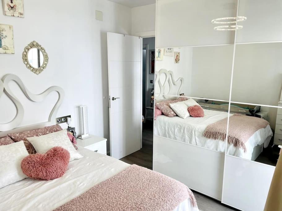 Nuevo!! Apartamento Lujo&Confort. Parking Sevilha Exterior foto